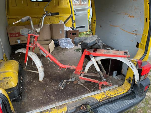 Hvad er dette for en knallert?