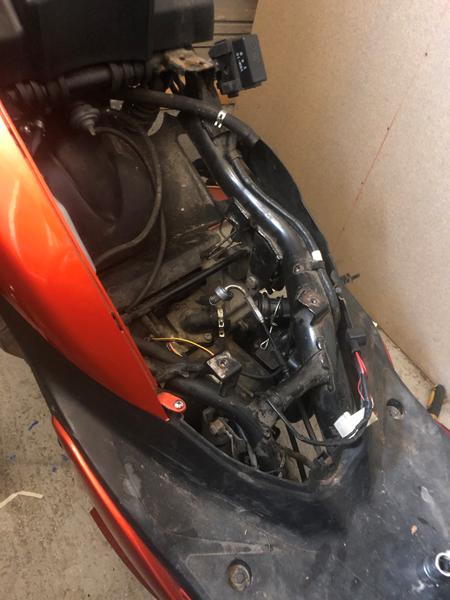 Hvor sidder CDI boks jog r