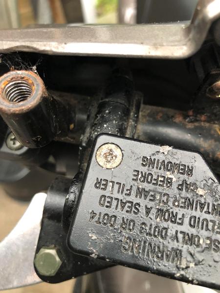 Bremsecylinder skrue