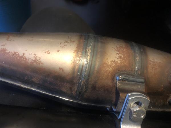 Hvordan kan jeg fjærne denne rust?