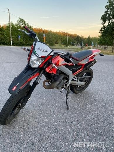 aprilia sx 50 2018 front