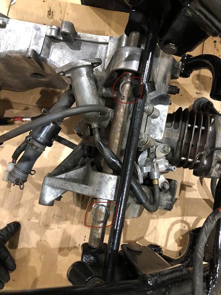 Hvordan skal “spænderne” sidde?