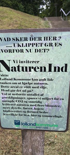 Den lader vi lige stå lidt