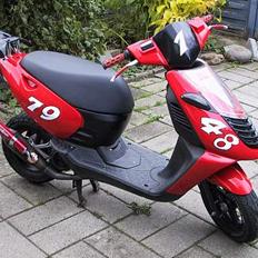 Aprilia sonic GP