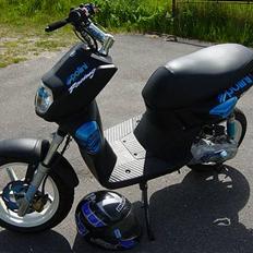 Yamaha Slider Custom (SOLGT)