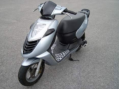 Aprilia Sonic billede 1