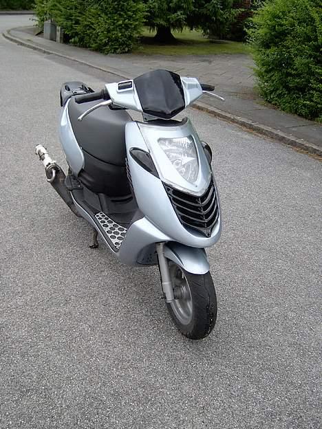 Aprilia Sonic billede 2