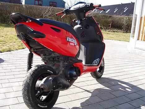 Aprilia Sonic Red & Black (Solgt) billede 3