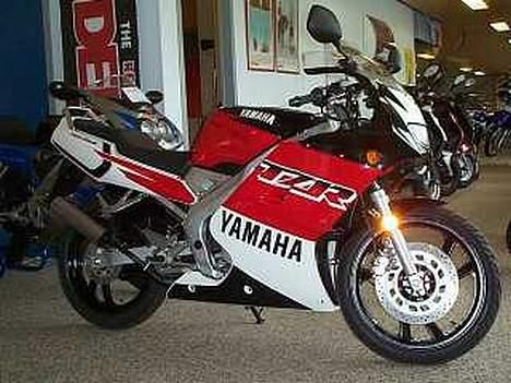 Yamaha TZR50 racing billede 1