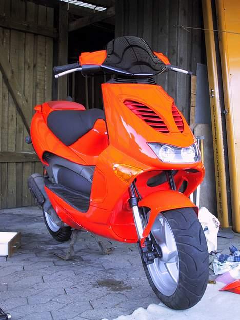 Aprilia SR 50 [ Rød Lyn ] billede 2