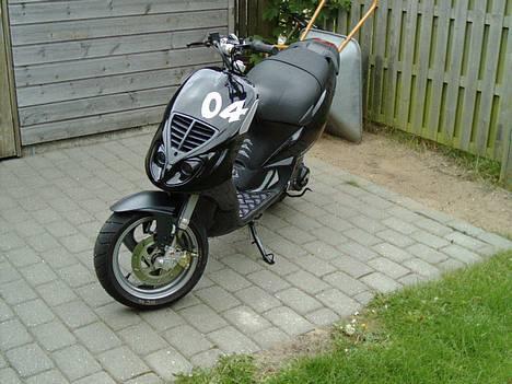Piaggio NRG (Solgt) - Forfra :::Nyt::: billede 4