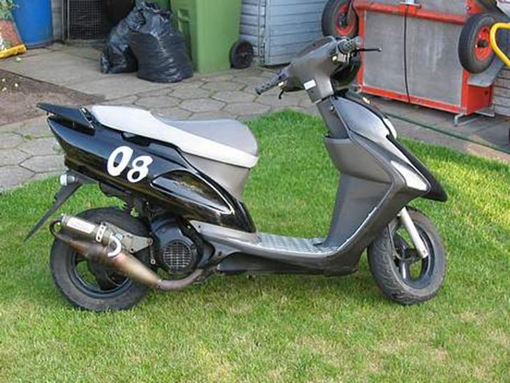 {{currentPhoto.altText}} billede {{currentPhoto.number}}