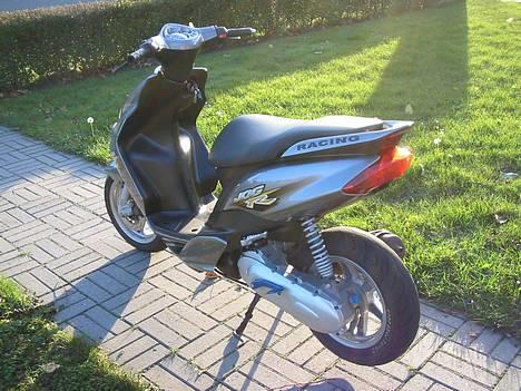 {{currentPhoto.altText}} billede {{currentPhoto.number}}