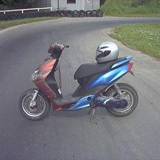 Yamaha Jog R LC under ombygning