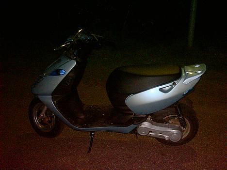 Aprilia Sonic GP billede 2