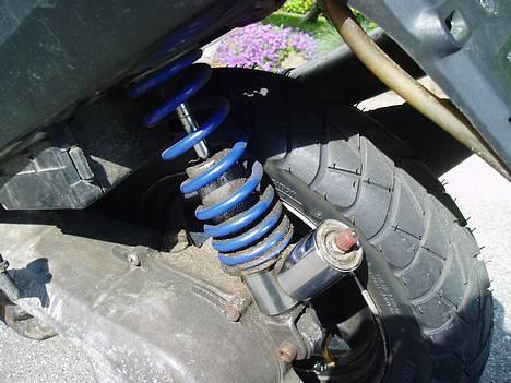 Yamaha Jog AS *SOLGT* - DR Racing Parts Gas-Dæmper billede 5