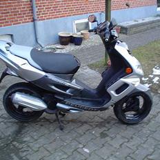 Peugeot speedfight 2 solgt
