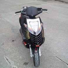 Aprilia sonic solgt for 9500 ;)
