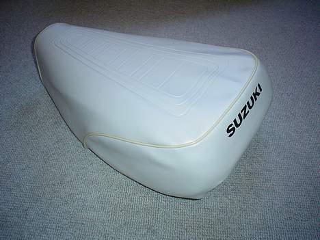 Suzuki FZ50 - Mit nye hvide sæde billede 10