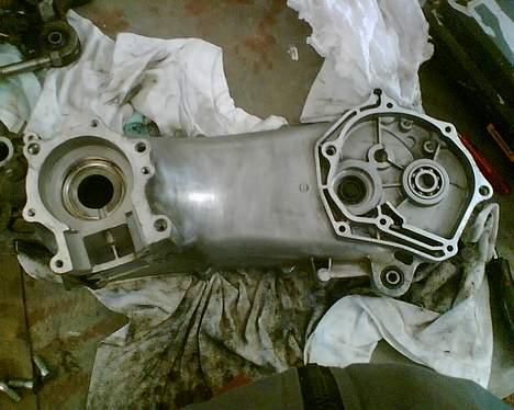 Honda SFX - Blokken.. Er igang med at højglanspolere den.. billede 13