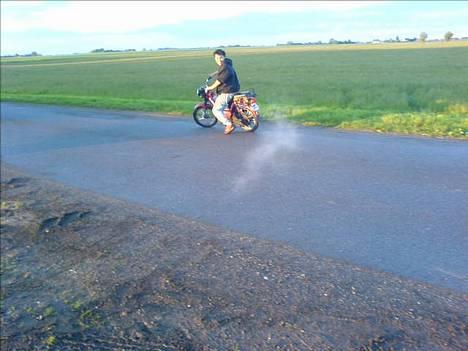 Gizmo Hero 60CC Solgt  - hæhæ... røg er godt!!! hæhæh billede 14