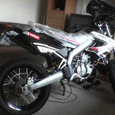 Derbi senda (byttet til jog R)