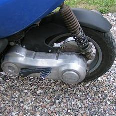 Aprilia Sonic AC