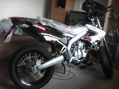 Derbi senda (byttet til jog R) billede 2