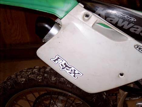 Kawasaki Kx 125 solgt - Fox racing klister skal der til billede 2