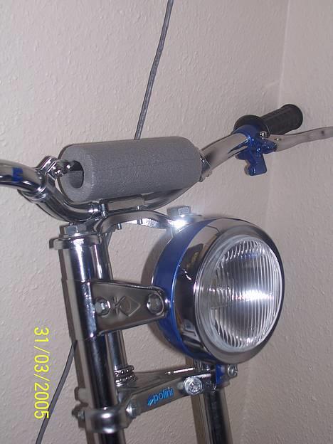 Puch Stel og udst tilbage. Byd - Lygten og styret :) Fedt billede syns jeg selv billede 2