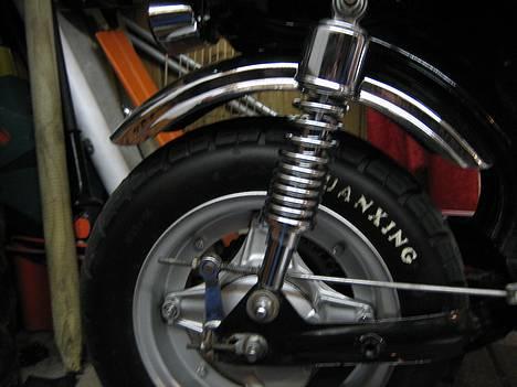 Honda Dax -- lowrider (SOLGT) billede 4