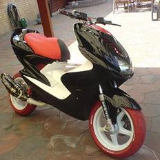 Yamaha Aerox 19,4hk SOLGT