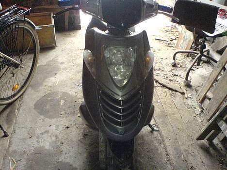 Aprilia Sonic - Fronten billede 1