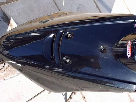 Yamaha As solgt - Riser på front skjold billede 5