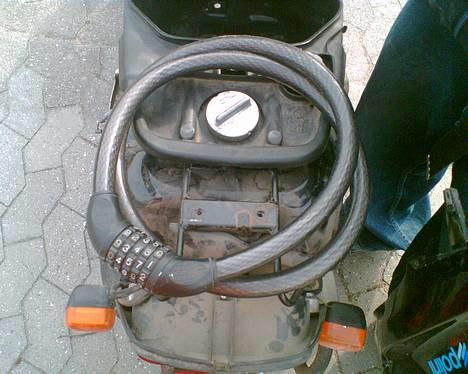 Honda sfx. solgt. - det er en lås der følger med, til ham der køber den. billede 13