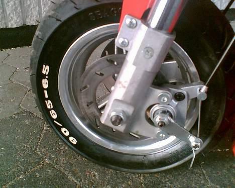 Hyosung Pocketbike - forhjul der er malet op. billede 5