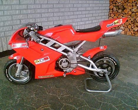 Hyosung Pocketbike - Det færdige resultat. WoW billede 6