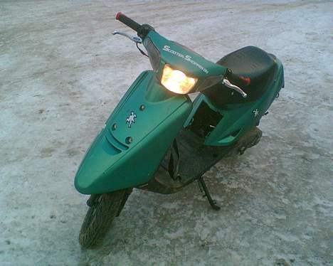 Yamaha jog (SOLGT) billede 1