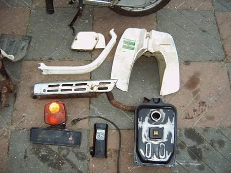 Suzuki FZ50 (solgt) - dele billede 8