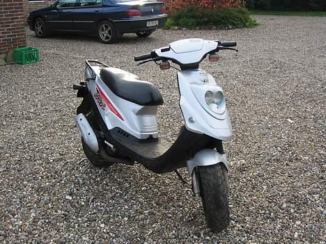 PGO Hot 50  [Solgt] 1200kr billede 2