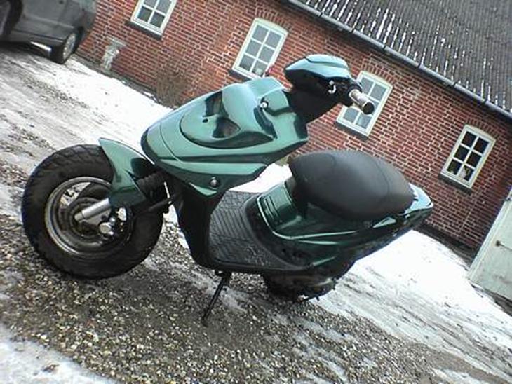 {{currentPhoto.altText}} billede {{currentPhoto.number}}