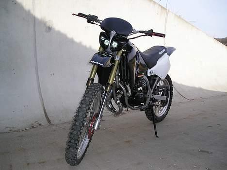 Suzuki Rmx solgt for 19000  - Som den står lige nu. billede 1