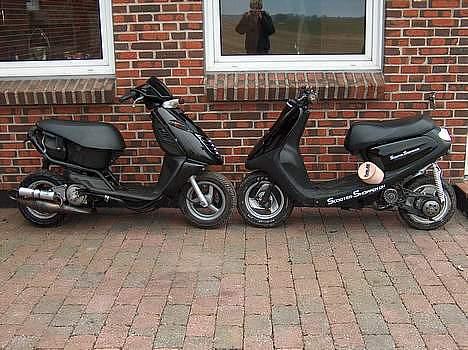 Yamaha Jog Evo Space Solgt - Min bror´s Evo Lc sonic & min Evo Ac Jog Space:D billede 7