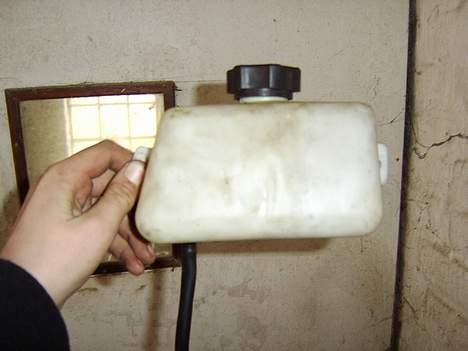 Yamaha jog as  byttet:( - ekstra tank som skal ligge i rummet hvis nu man kører tør:D billede 5