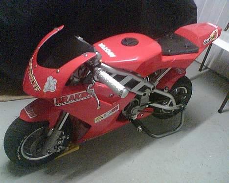 Hyosung Pocketbike - så er den helt færdig, til jeg finder på noget andet der skal laves på den. billede 16