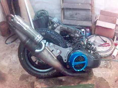 Yamaha jog (SOLGT) - taget med fon billede 6