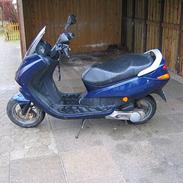 Peugeot Elyseo