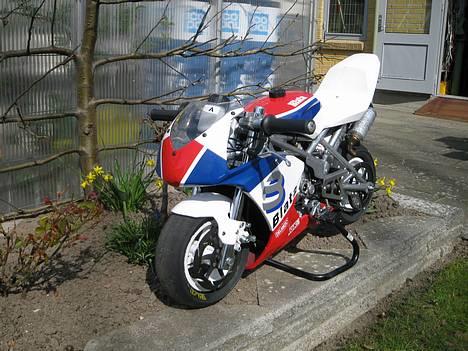 Blata 14 Wrs Solgt - Blata 14 Wrs for fra. Ridserne foran er malet væk nu, man kan overhovedet ikke se der har været noget billede 3