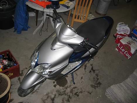Yamaha jog r  billede 2