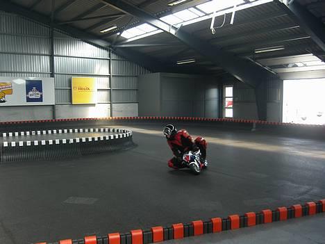 Blata 14 Wrs Solgt - Odense go-cart hal hvor pocketbike klub fyn holder til nu. rigtig fed bane billede 12